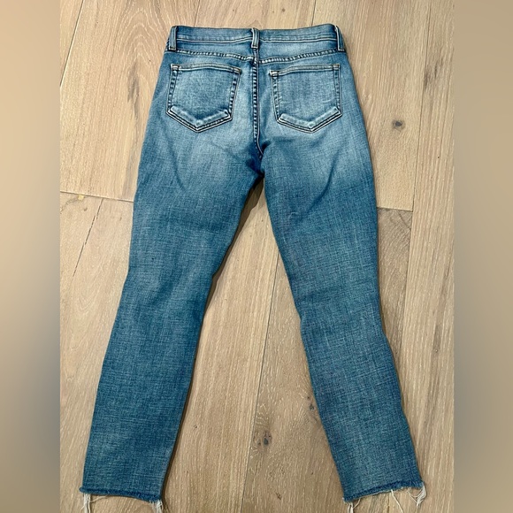 L'AGENCE Stylish ripped jeans size 26 in great shape! - Picture 2 of 6